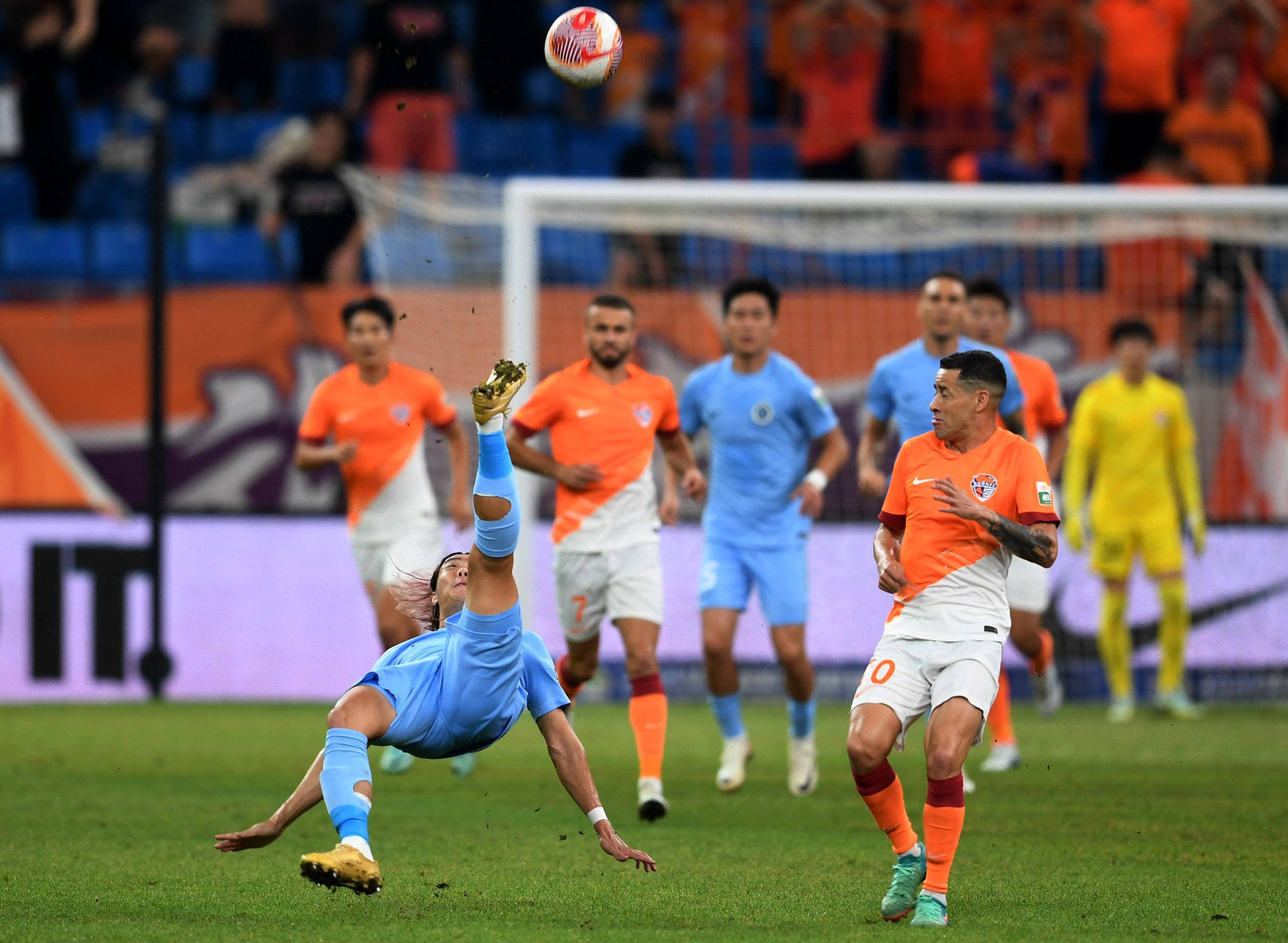 而且防线也 而且防线也