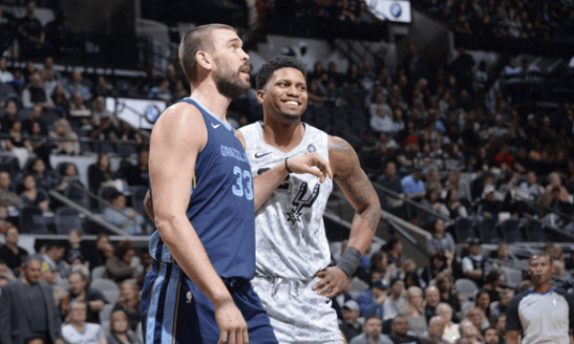 劃代表西班 劃代表西班