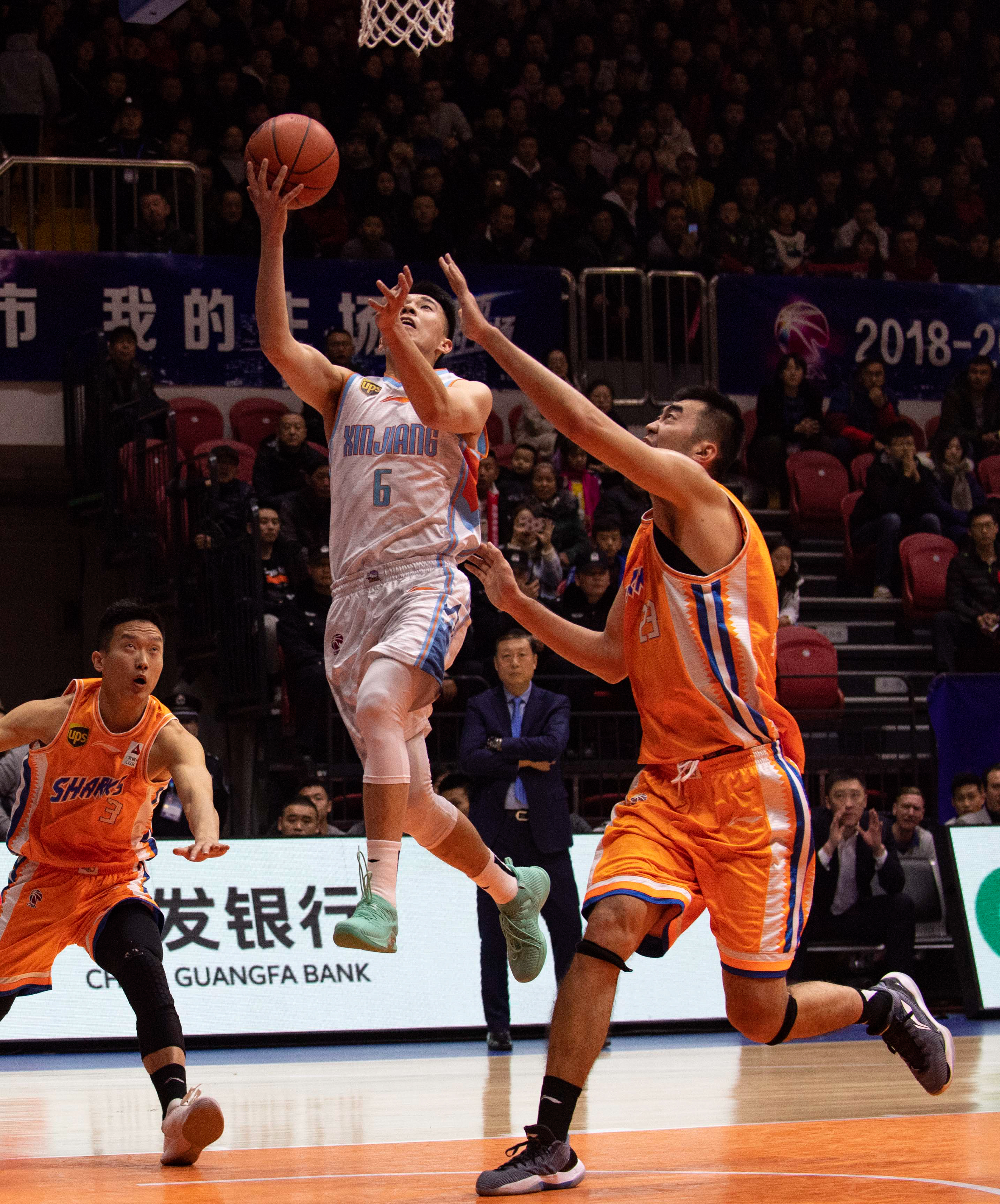 等年轻球员 等年轻球员