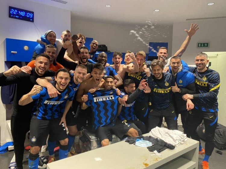 卡马尔达的 卡马尔达的